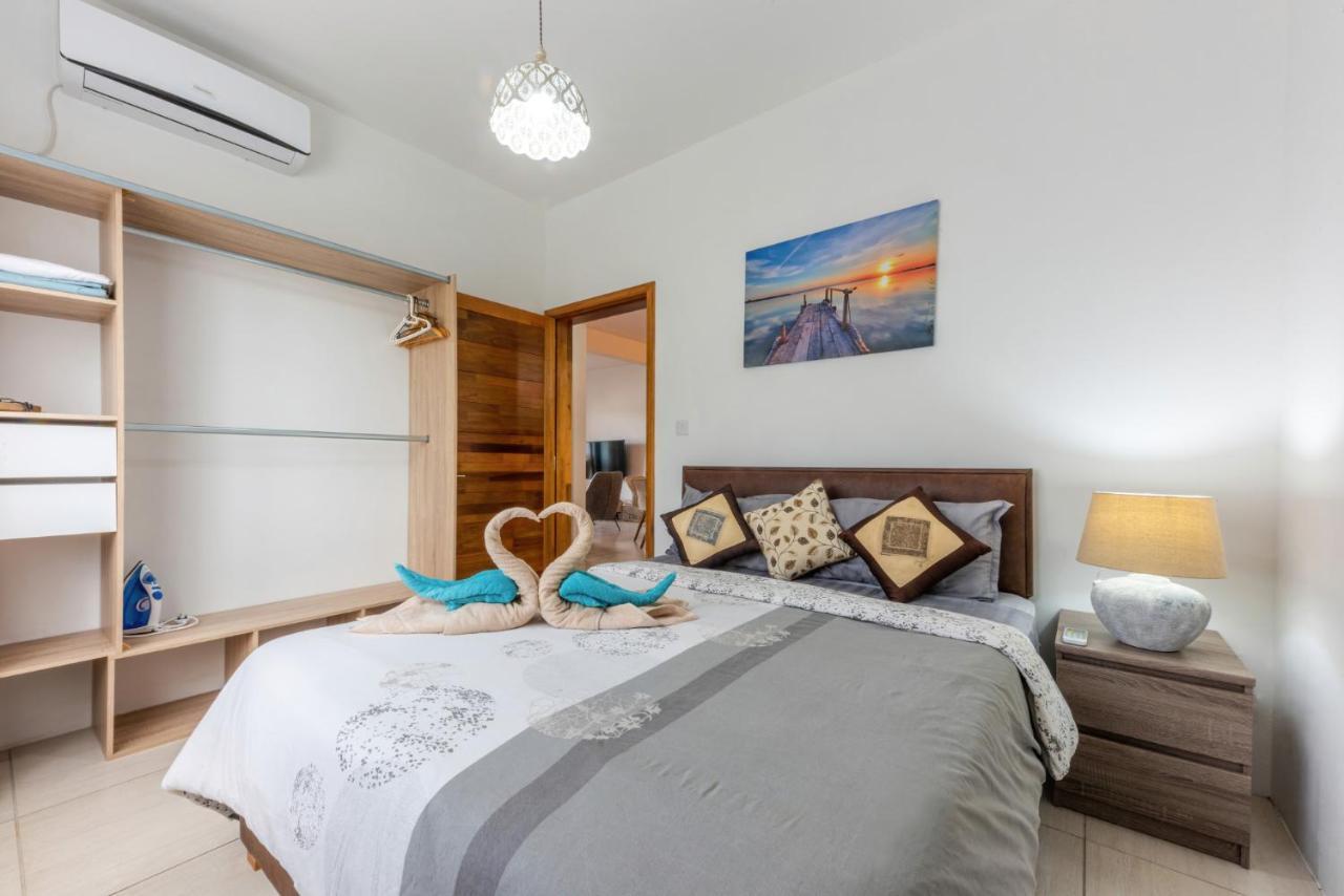 West Wood Holiday Apartment, C6 - Flic En Flac With Pool At A Quiet Location, Beautifully Decorated And Close To The Beach Flic en Flac Exterior foto