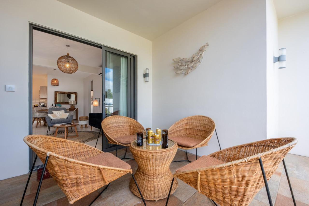 West Wood Holiday Apartment, C6 - Flic En Flac With Pool At A Quiet Location, Beautifully Decorated And Close To The Beach Flic en Flac Exterior foto