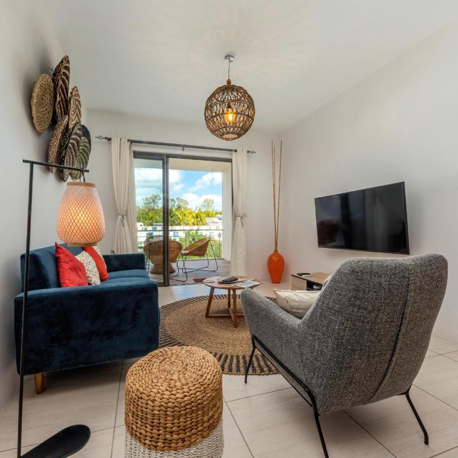 West Wood Holiday Apartment, C6 - Flic En Flac With Pool At A Quiet Location, Beautifully Decorated And Close To The Beach Flic en Flac Exterior foto